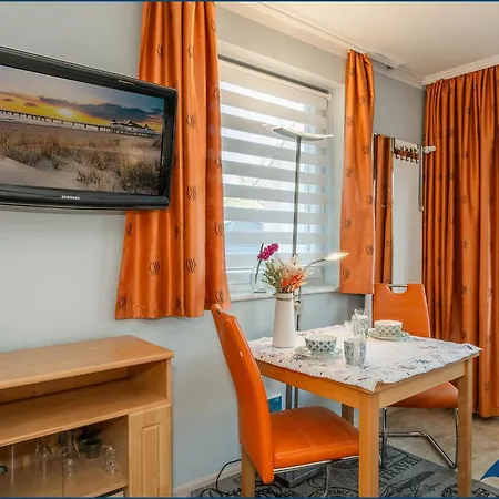 Haus Kiefernduene Balkonstudio Rechts Apartmán Heringsdorf (Usedom)